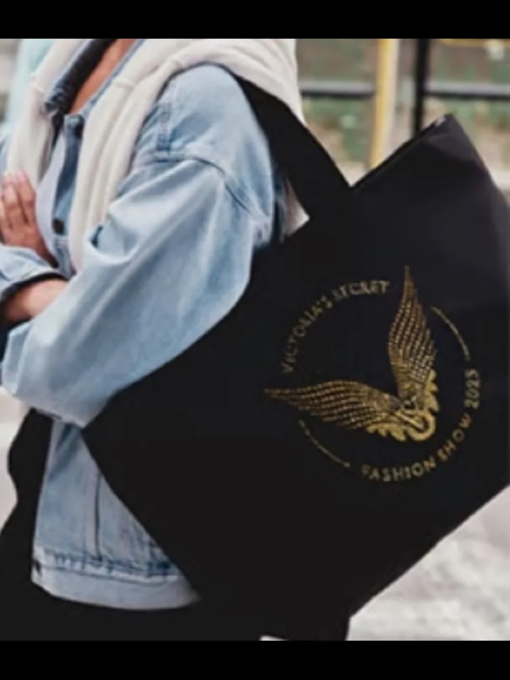 Victoria's Secret Fashion Show Collectible ✨️ Tote Bag- NWT - Picture 5 of 11